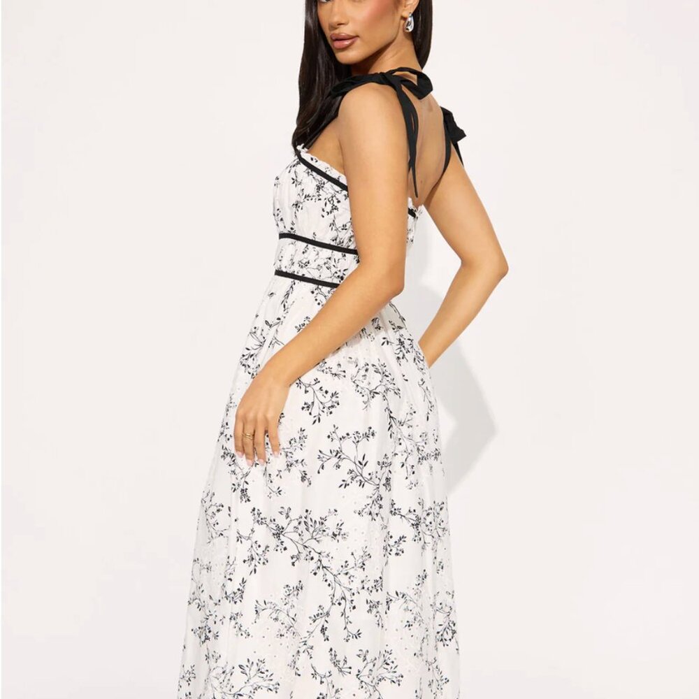 WORN ONCE- Shiloh Poplin Midi Dress - White- SIZE M